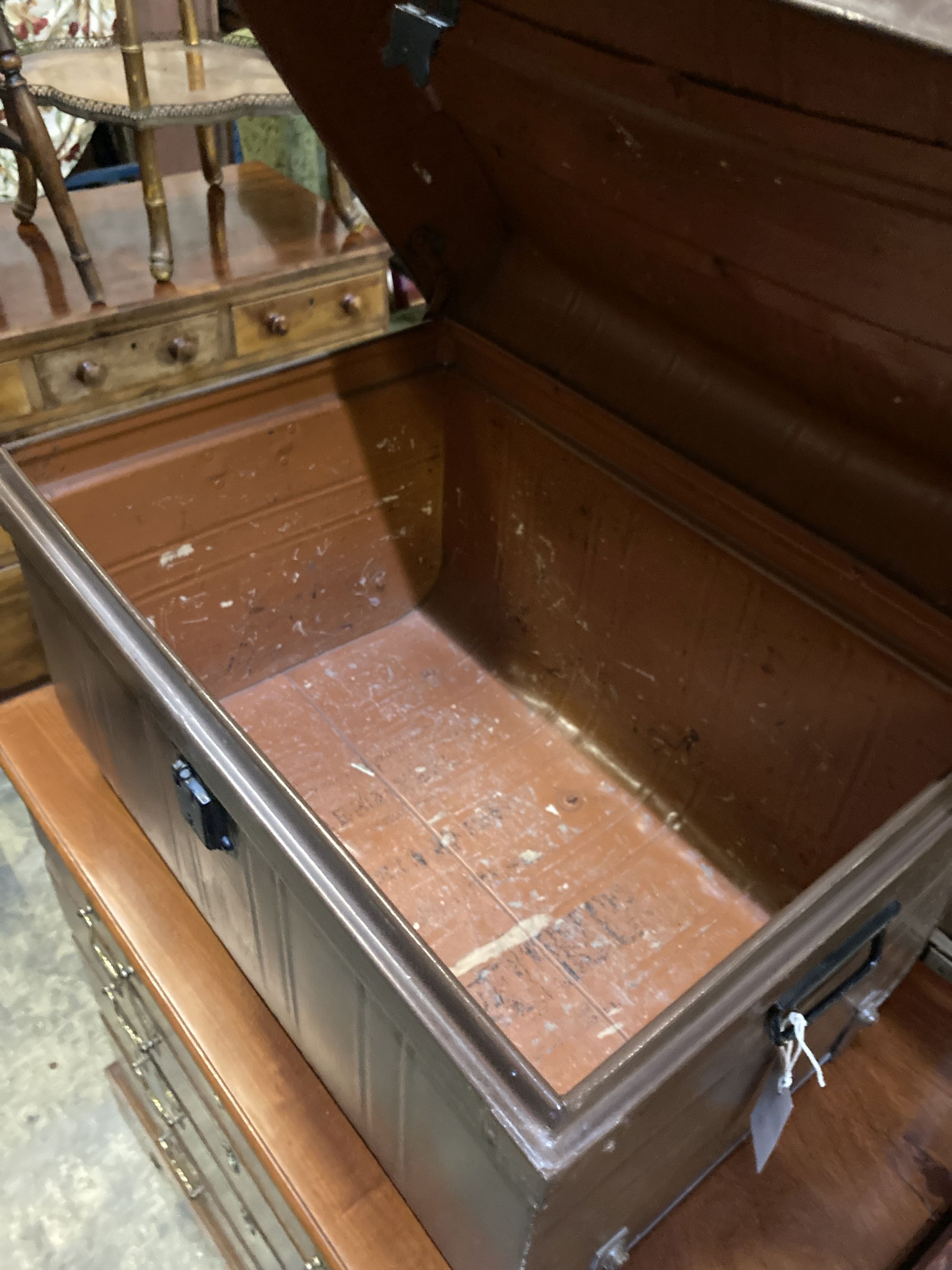 A late Victorian painted metal trunk, length 60cm, depth 42cm, height 41cm